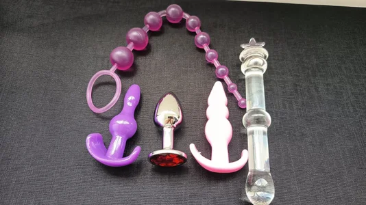 Queen_Yess MY TOYS😏😈 Pic 2