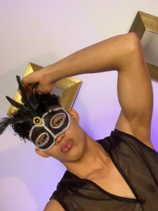 KamiSuarez Happy Halloween Pic