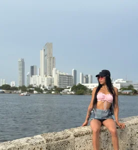 Pamela23x ☀️🌊. Gambar 3