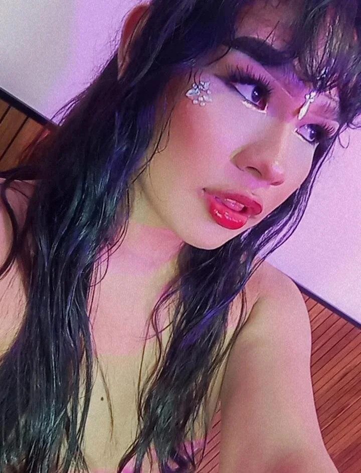 صور hanna__sofia18 الرائجة  4004