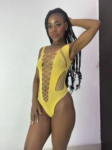 Anaa_Foxx_ Sexy in yellow 💛 Pic 2