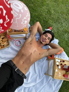 Ken-boy_: Sweet Valentine's Temptation ❤️ ( 4 фото)