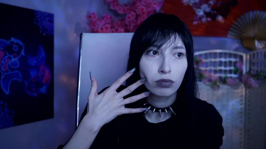 SeraphineSparda: emogirl ( 5 фото)