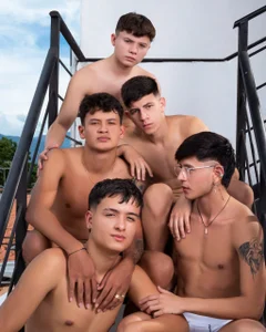 sweet_wallen Wallen Hot Group Pic
