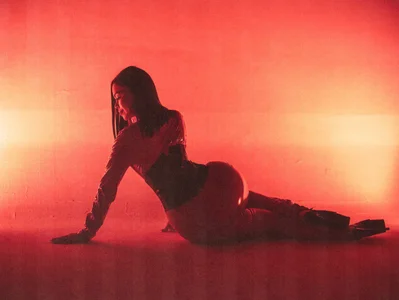 TaniaVelvetのMy Dark and Goddes Energy 😏😈の 4枚の写真