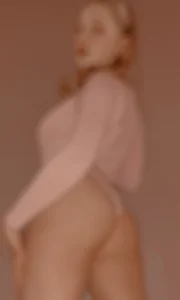 LeonaEviann Flash Pic