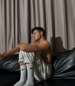 Walt_Enjoy kullanıcısının Public albümü -  4 fotoğraf