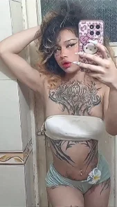 Roxy-Sweett Public Foto 5