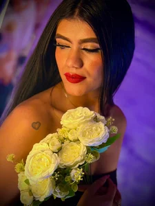 shayla the best 🌼 de Shayla_Gray  2 photos