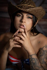 Megan_browns1 For your eyes only 사진