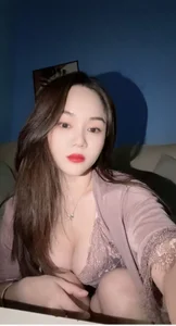 Qnri4564 的XXX裸体图片 2