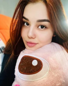 MolotovGirl01 1111 Pic 3