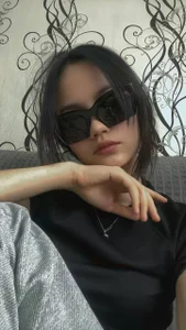 BeatrisRosel Danger  3টি ছবি