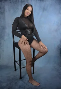 Megan_Chat Public Poză 3