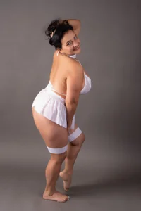 MarilynMiilf_: "The Essence of White" ( 7 фото)