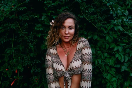 Amber_Foks An island girl Foto 7