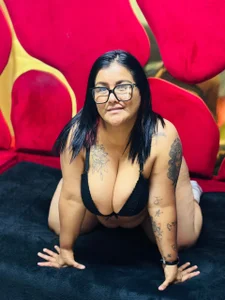 Scarlett_Sex_Rs kullanıcısının 🖤🍑 Killer curves wrapped in seductive black lace. 🔥 albümü -  fotoğraf