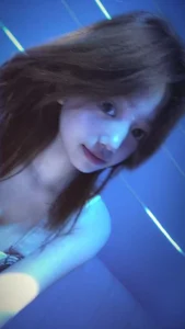 Yany520 紫色的艳艳 Pic