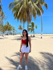 Aileen_01 Public Gambar