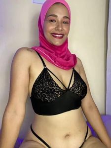 ShanaJamil Get lost with me love to an encounter full of pleasure 👑 Pic 2