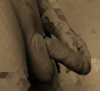 TEASER666 Public Poză