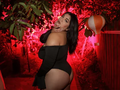 SpicyCarlaXX Public 사진 4