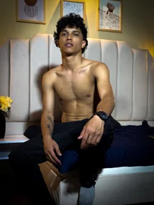 ArezVozz Public Pic 3