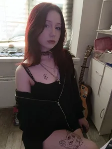 em0emily 1 Pic