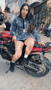 Saray_Swety Public Foto