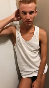 Vuitton Warm 🍓 Pic 7