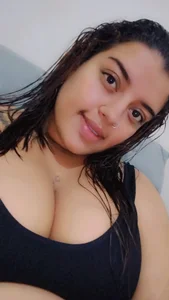 Roxy_sexy69_ A little of me 🤗 Billede 4