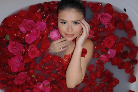 ivonny_miller 🌹 Luxury Valentine 💌💎 Pic 2