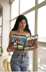 Agata__Moore Public зображення 4