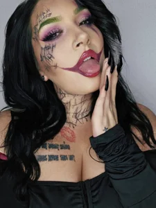 Jinyxx3 Joker cosplay 🃏💜 Foto 2