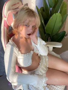 Emily_relishh Naughty angel Kuva 4