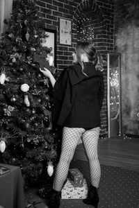 LizzyShine happ New Year Pic 2