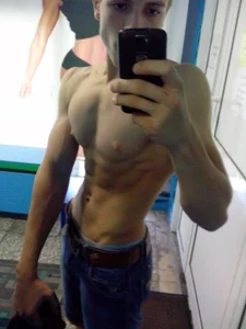 StrongSam Public Pic 5