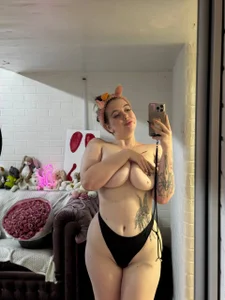 SugarMuseのfeel this vibe`sの 2枚の写真