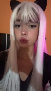 LiaBela_ Yo con cabello blanquito Pic 2