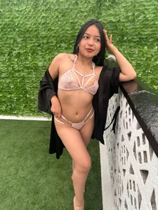 CloeLaurent_ Sexy Foto 4