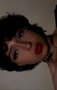 Oasis_fairy_ Do I look beautiful without a wig? Pic