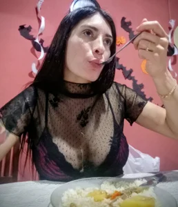 Se viene halloween y yo pienso comer verga 🥹 de Chicavixy  Imagens