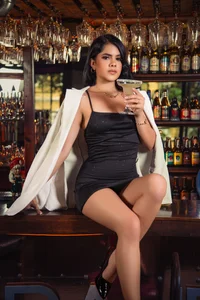 Martina-Roberts- Cause me ... and you'll see how far my imagination gets. 🔥 사진