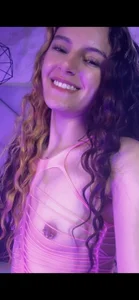 Sophiee_Turner Soft Pink Lingerie Tease 💕 圖片 4
