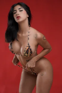 VALEN_LATIN kullanıcısının Your sexy gril albümü -  3 fotoğraf