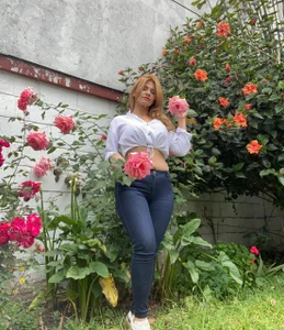 SahoryHornyのFlorの 2枚の写真