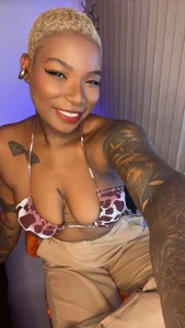 KenyaMystic Hold me close baby Pic 2