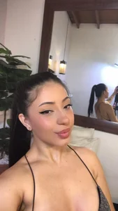 Venus_velez_ Public Pic 4