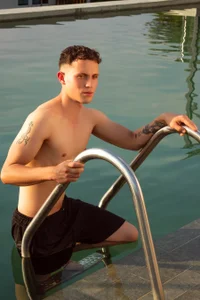 RyanHorseman: Pool Party 🔥 ( 4 фото)