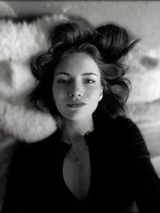 SirenaOstrem Public Foto 3